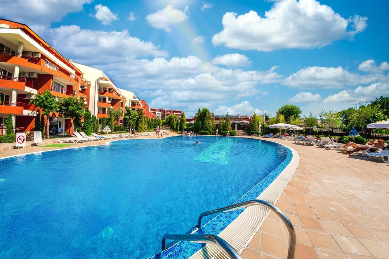 סאני ביץ' Green Fort - Prestige Sea Viev Apartments מראה חיצוני תמונה